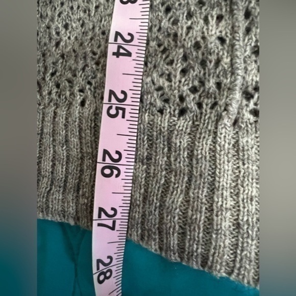 Lightweight Maternity sweater taupe size small - Picture 5 of 7